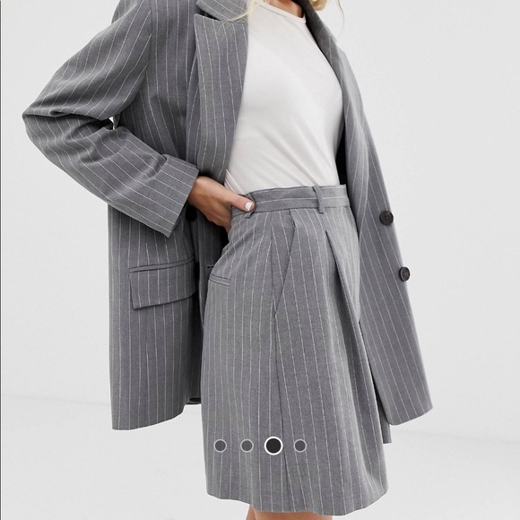 Gray Pinstriped Blazer Short Set - Picture 5 of 7